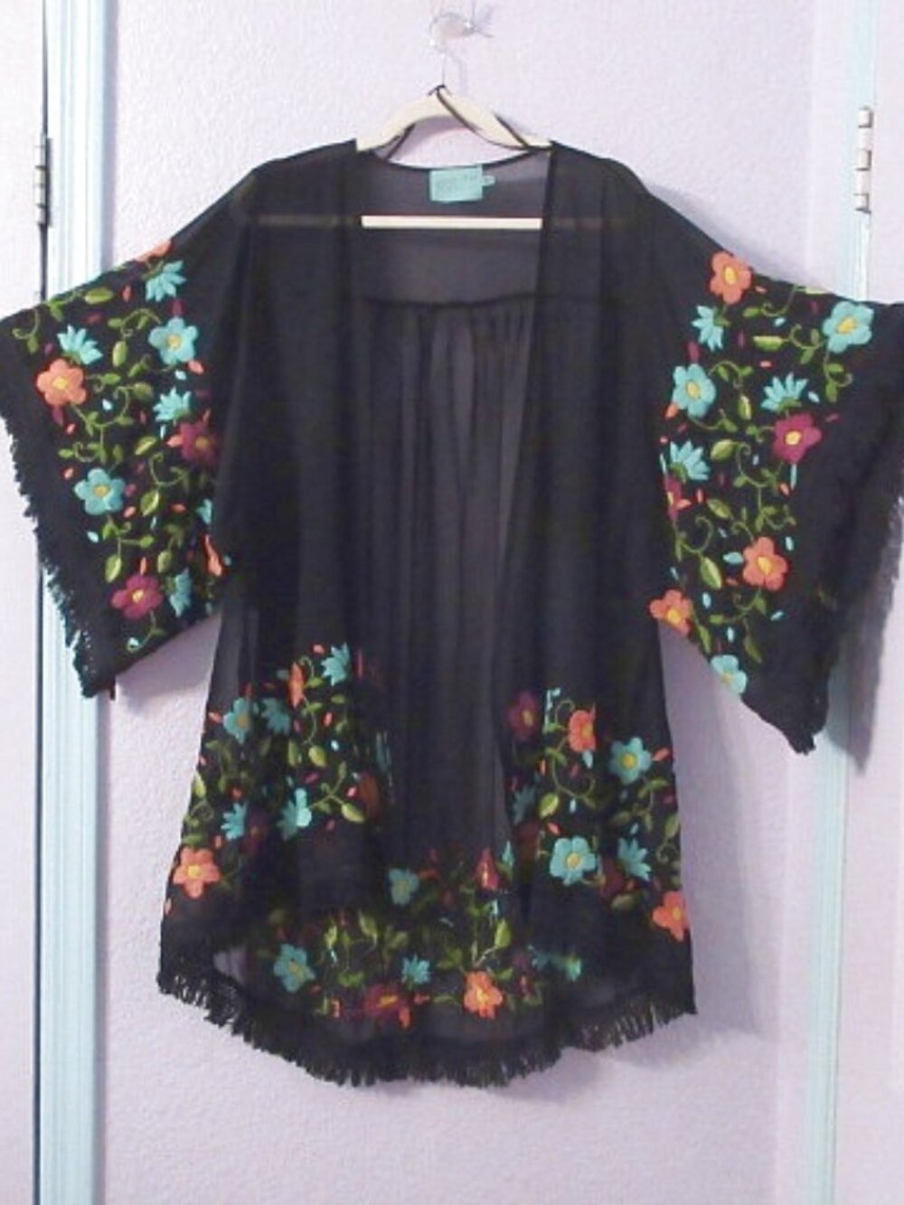 Black Floral Embroidered Kimono Size M Sheer Mesh Crochet Fringe Whimsigoth Boho